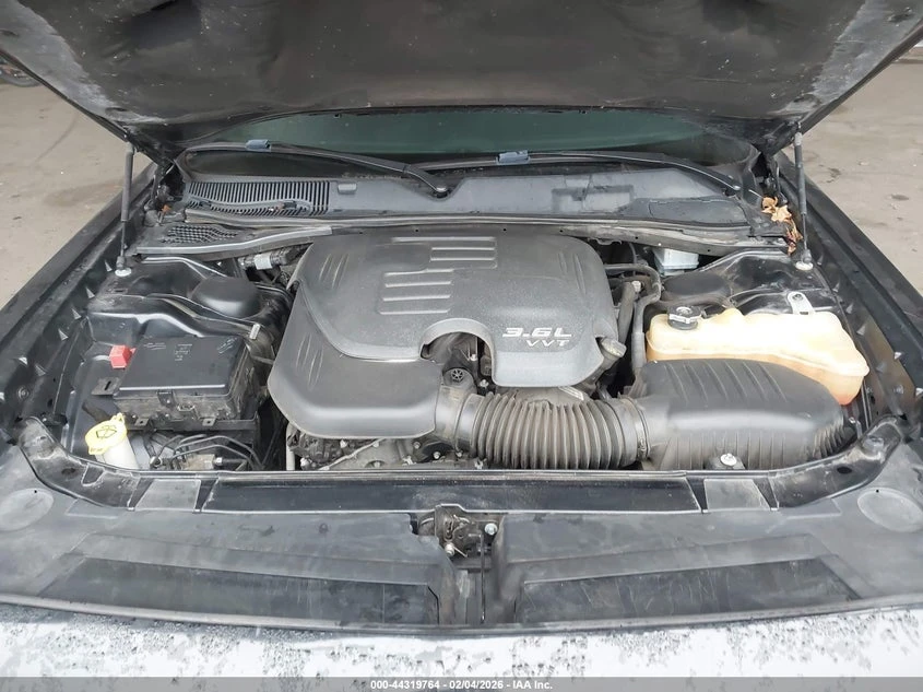 Dodge Challenger 3.6l Sxt, снимка 10 - Автомобили и джипове - 53953076