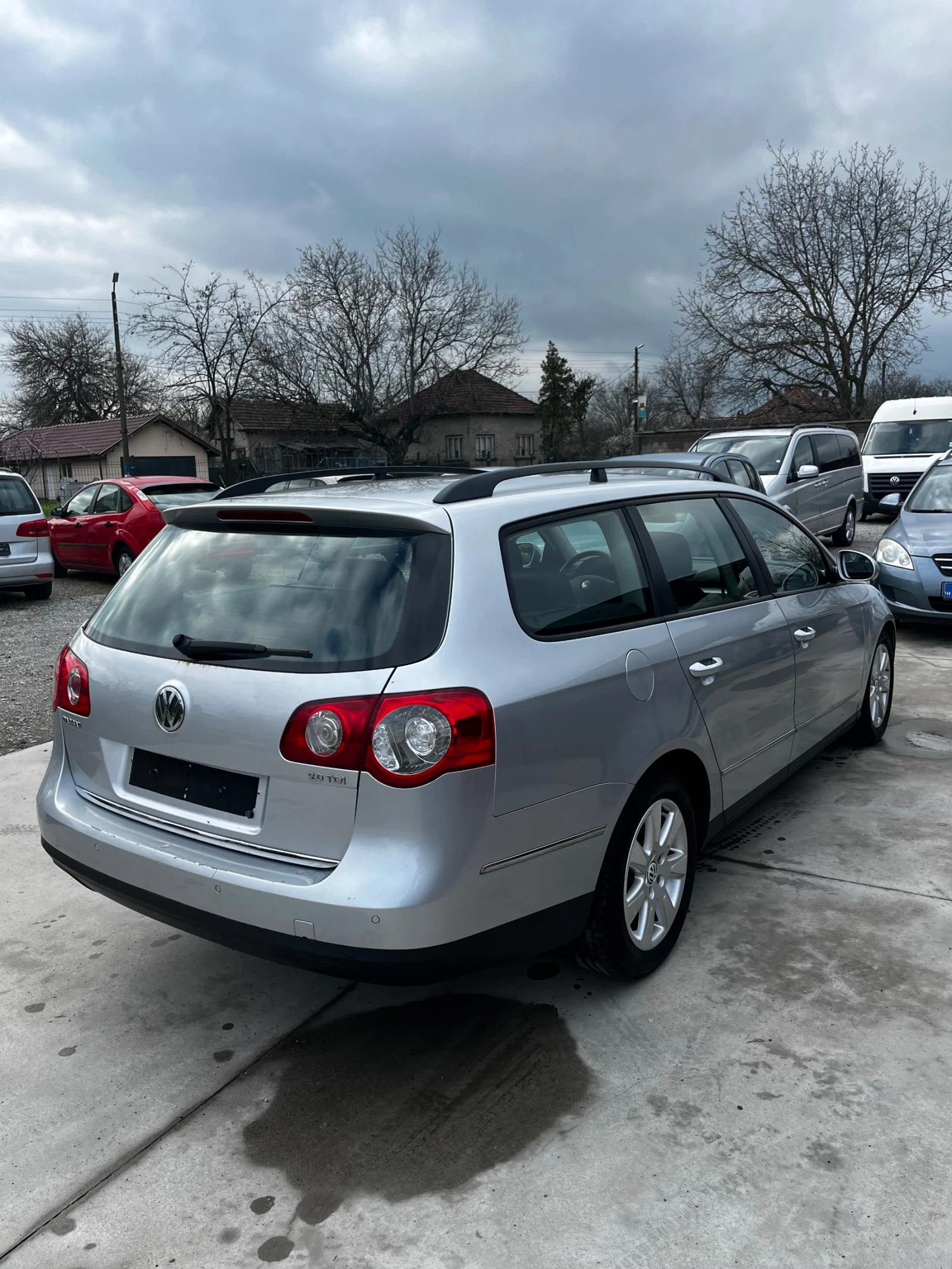 VW Passat 2.0 commonrail, снимка 4 - Автомобили и джипове - 54090924