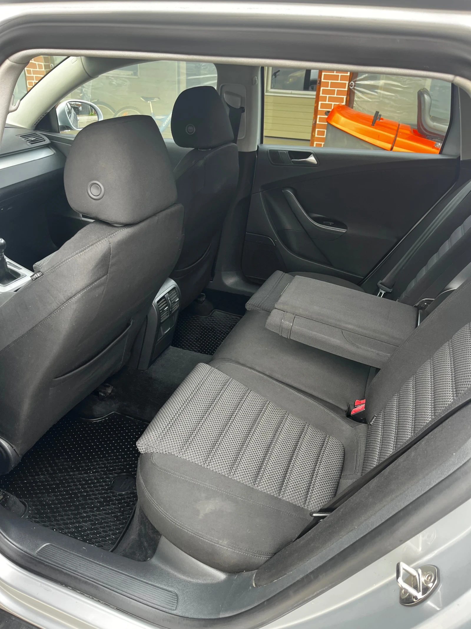 VW Passat 2.0 commonrail, снимка 8 - Автомобили и джипове - 54090924