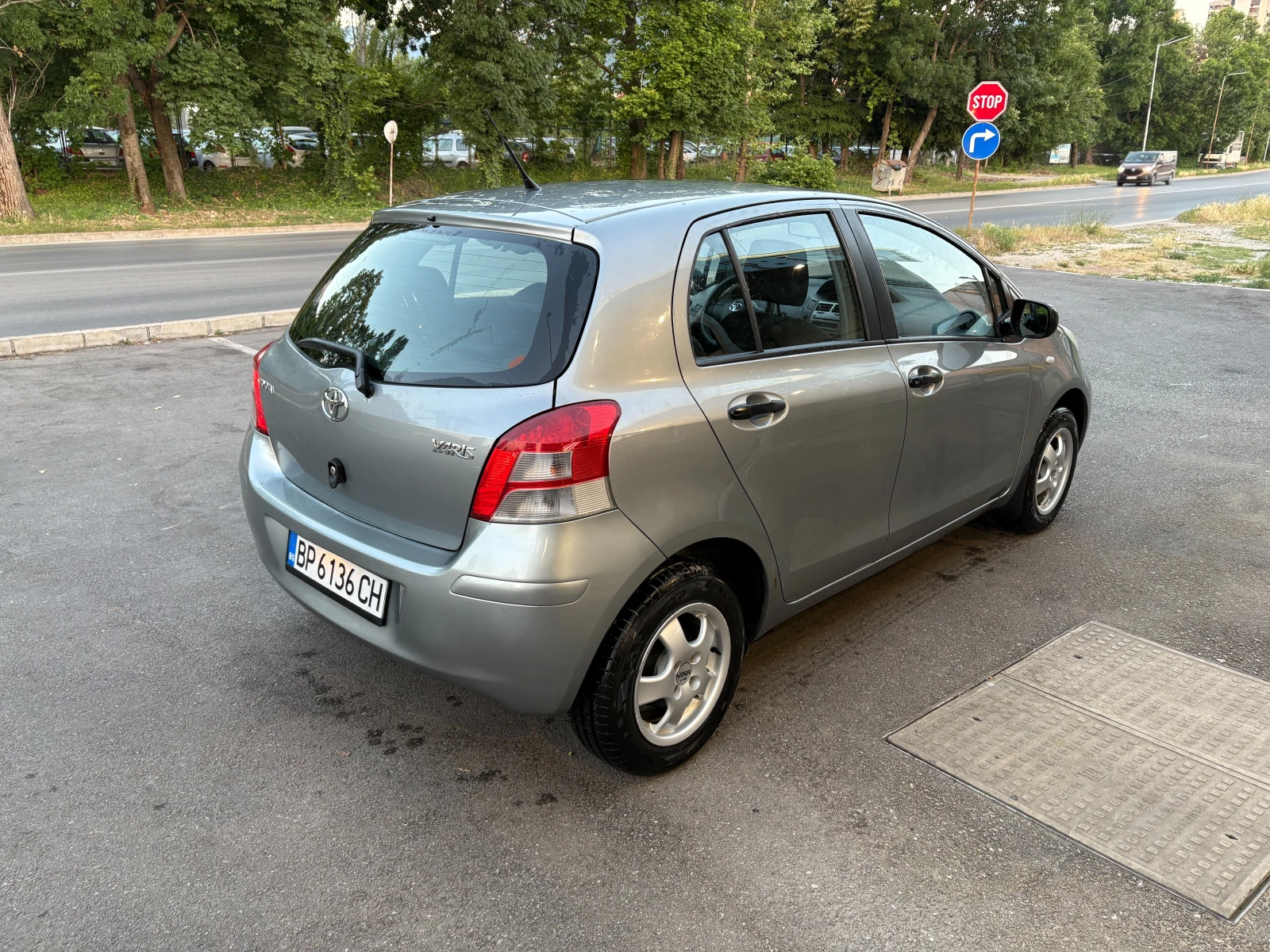 Toyota Yaris, снимка 6 - Автомобили и джипове - 54446997