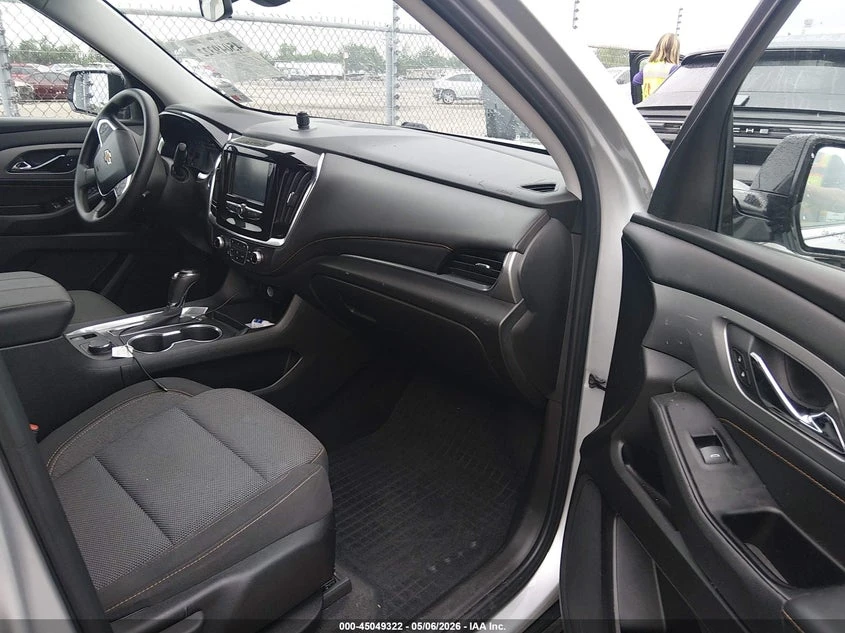 Chevrolet Traverse 3.6l Ls, снимка 5 - Автомобили и джипове - 54619176