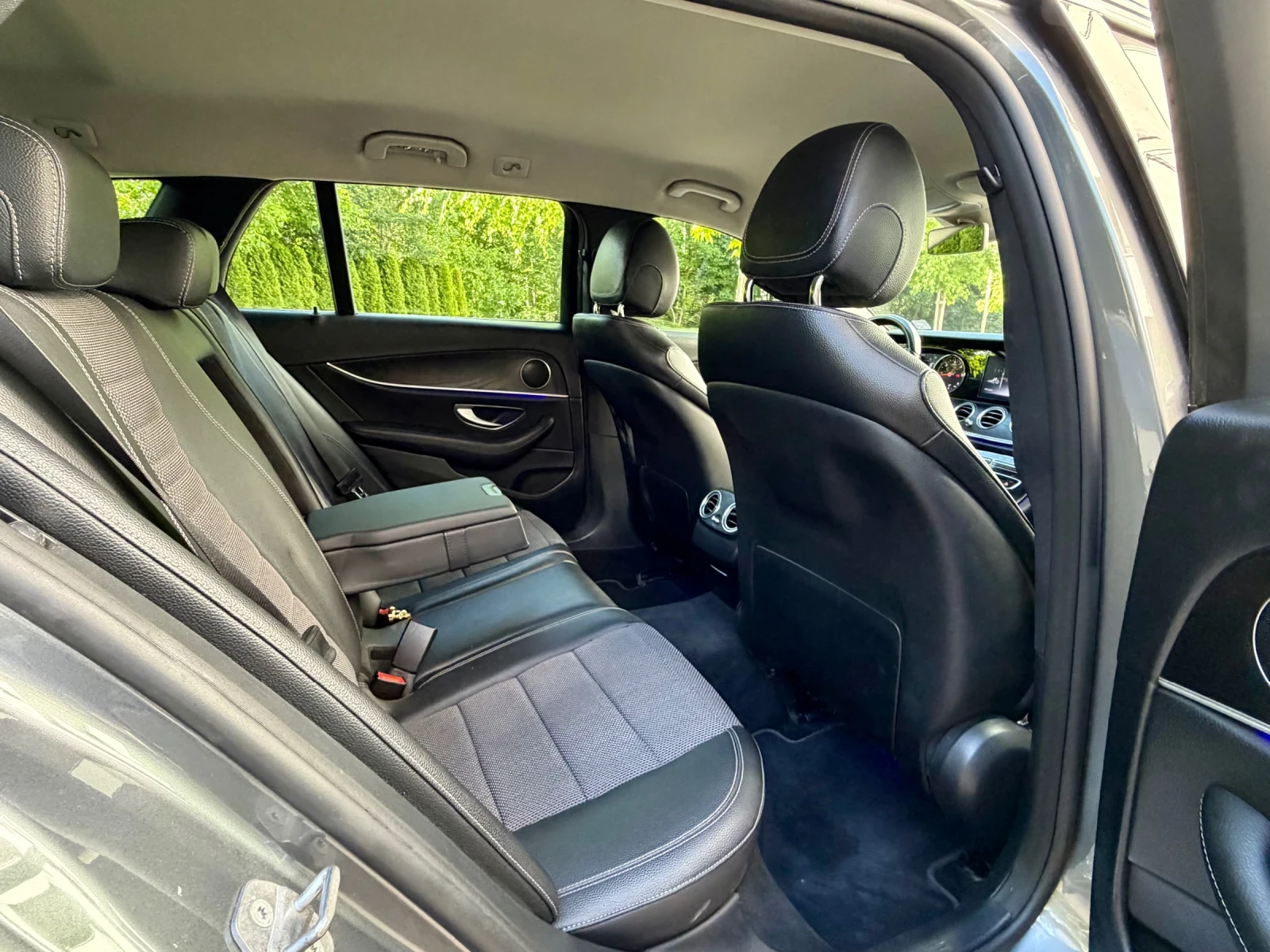 Mercedes-Benz E 220 All Terrain 4-Matic, снимка 11 - Автомобили и джипове - 54903655