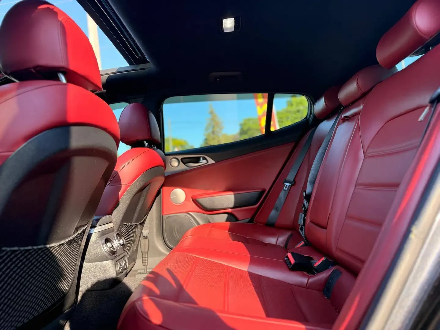 Kia Stinger GT Limited AWD, снимка 14 - Автомобили и джипове - 54945287