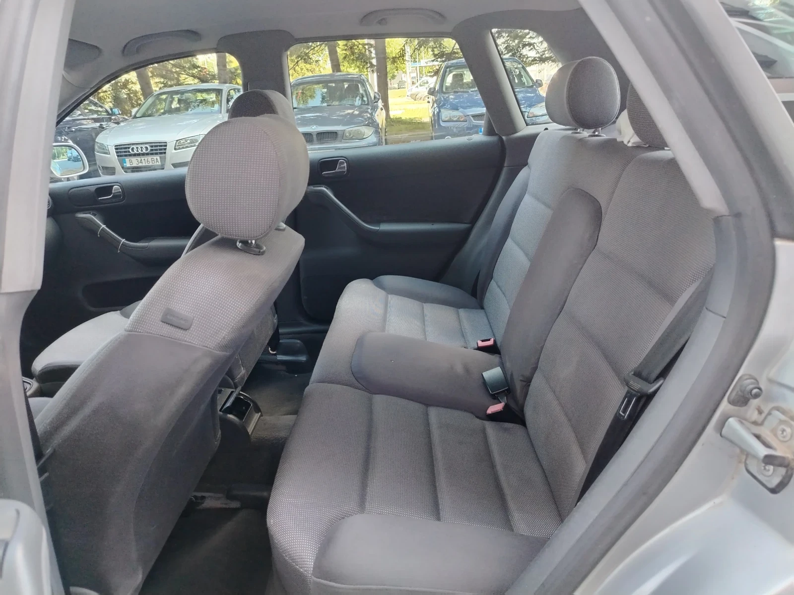 Audi A3 1.6i БЕНЗИН-ГАЗ , снимка 9 - Автомобили и джипове - 54968221
