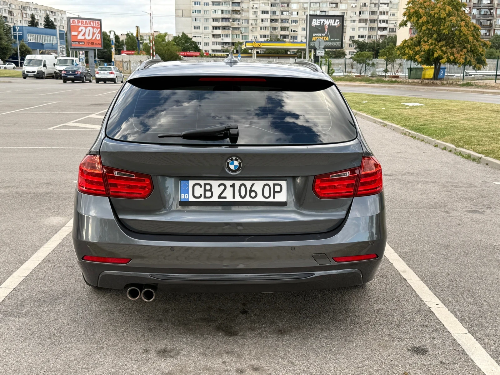 BMW 330 d xDrive Harman/Panorama, снимка 3 - Автомобили и джипове - 55397939