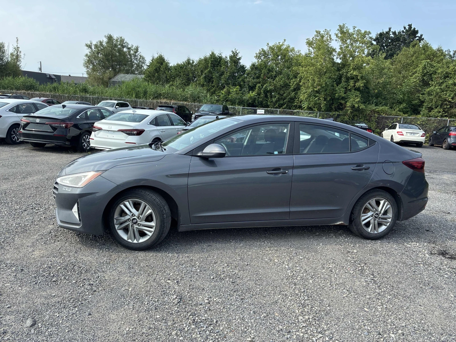 Hyundai Elantra, снимка 2 - Автомобили и джипове - 55703730