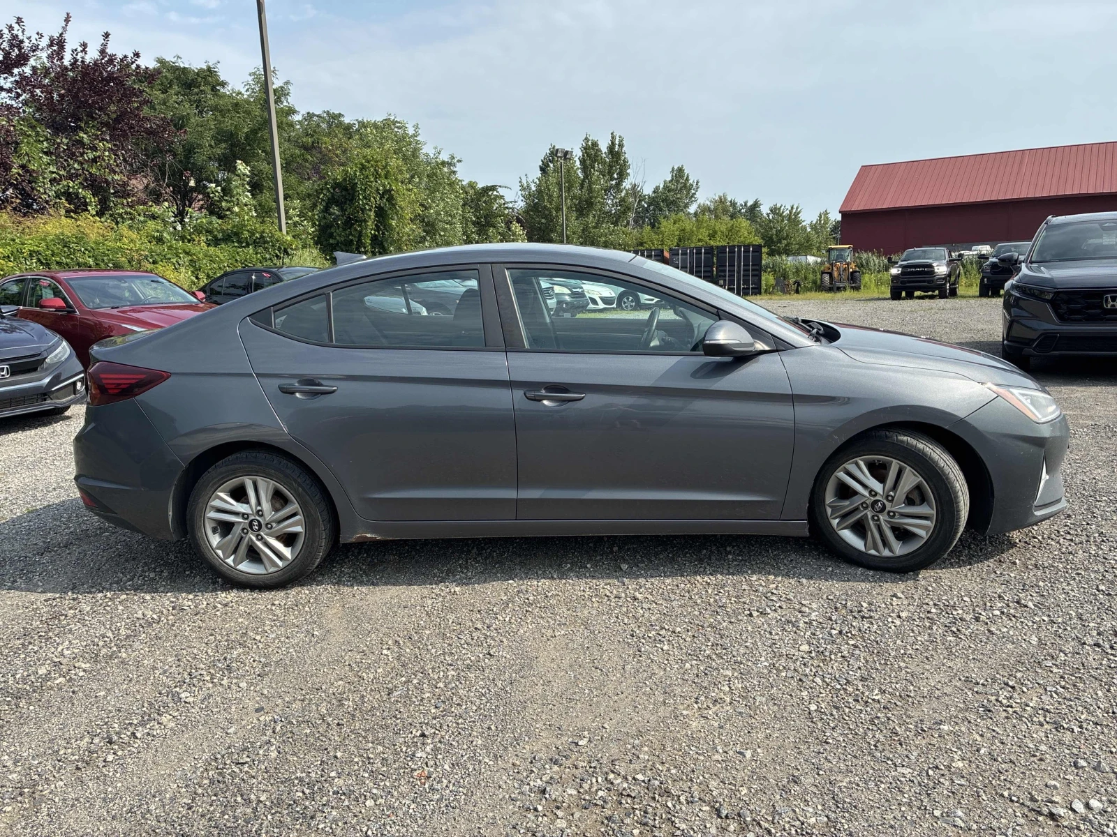 Hyundai Elantra, снимка 3 - Автомобили и джипове - 55703730