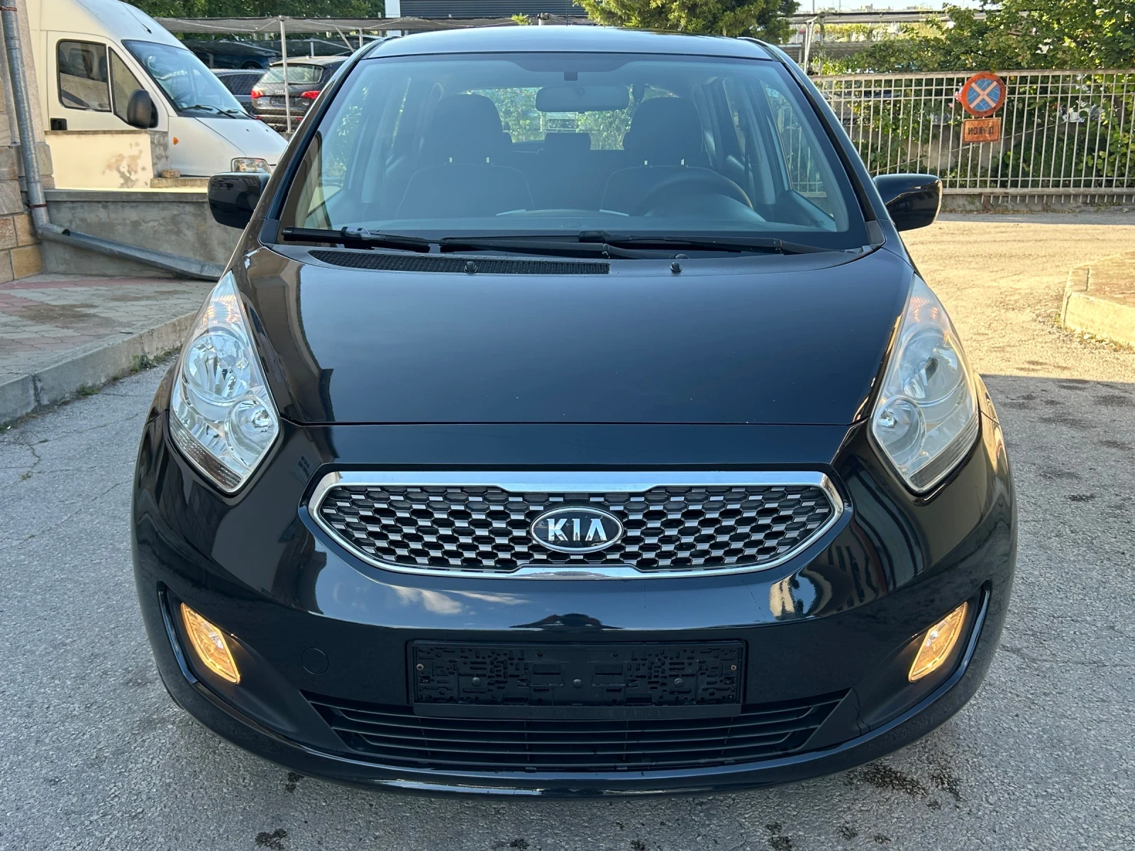 Kia Venga 1.4CRDI КЛИМАТИК, снимка 2 - Автомобили и джипове - 55863822