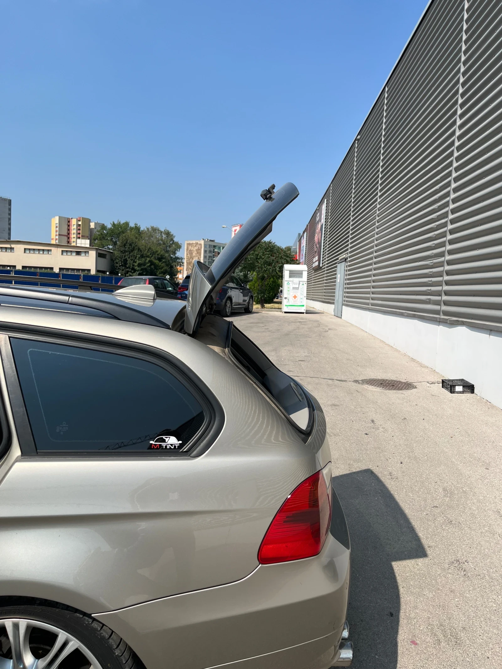 BMW 320, снимка 8 - Автомобили и джипове - 55967728