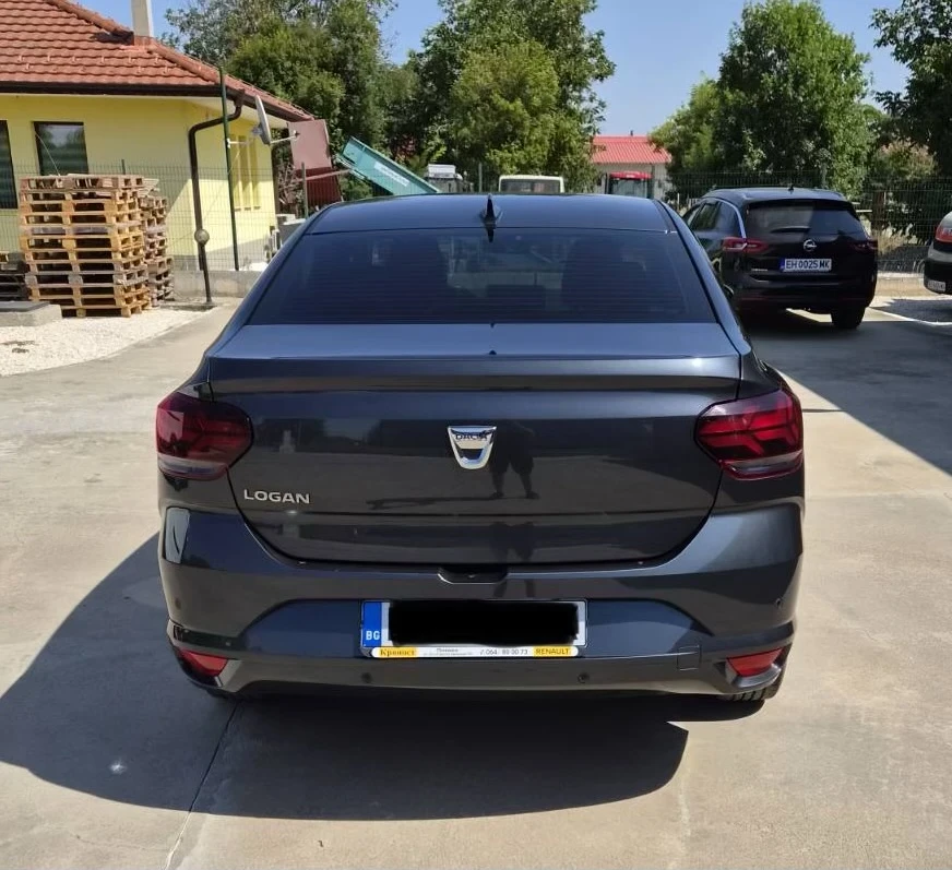 Dacia Logan, снимка 6 - Автомобили и джипове - 56001903