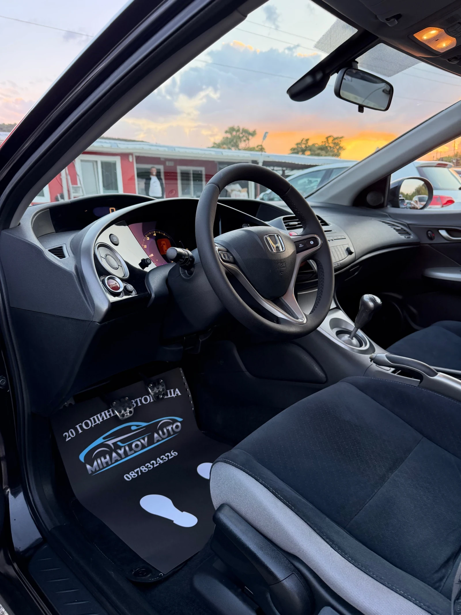 Honda Civic 1.4i-DSI УНИКАТ/ЛЕТИ ДЖ./КЛИМАТР/НОВ ВНОС, снимка 10 - Автомобили и джипове - 56060131