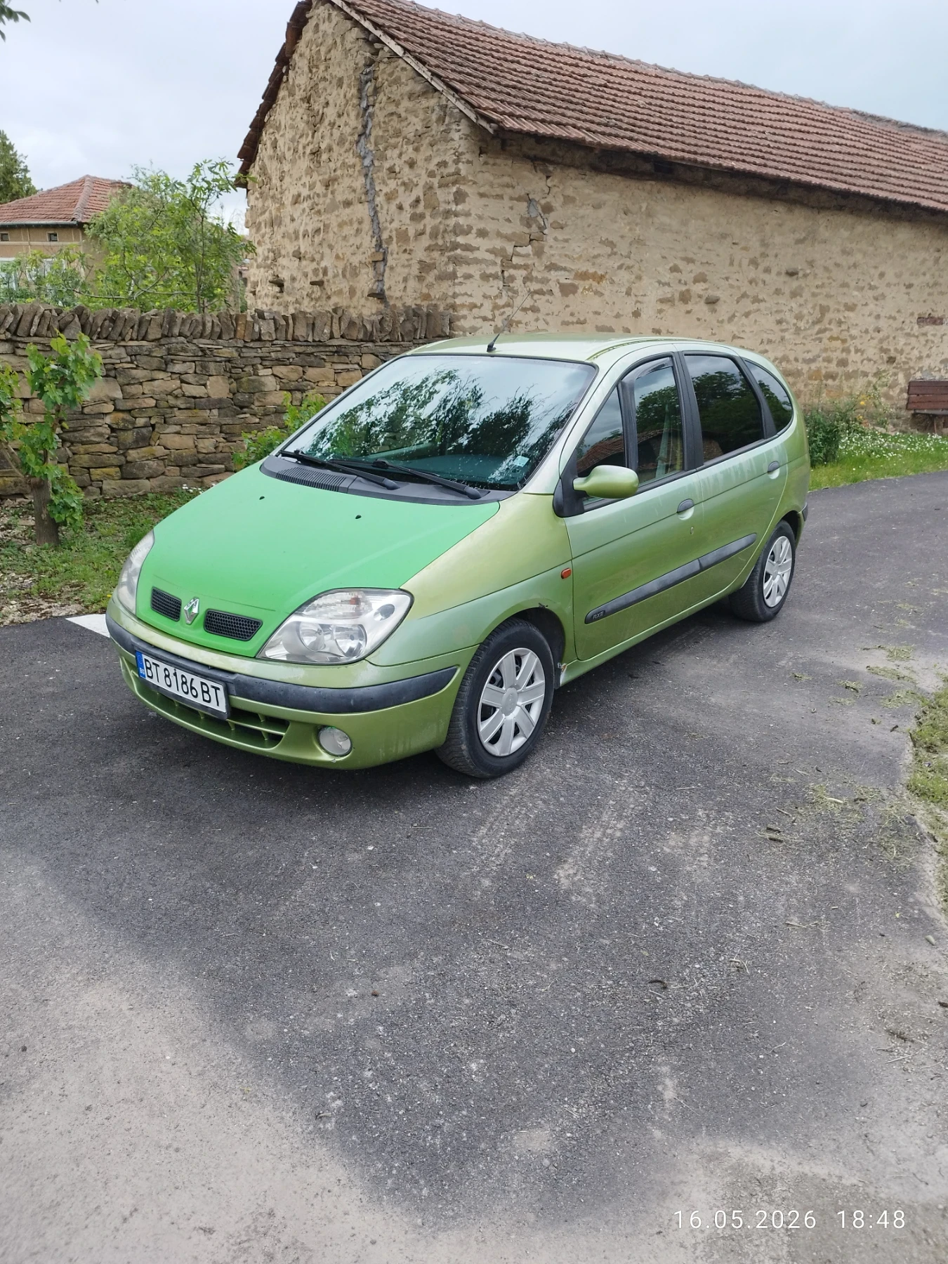 Renault Scenic, снимка 6 - Автомобили и джипове - 56454344