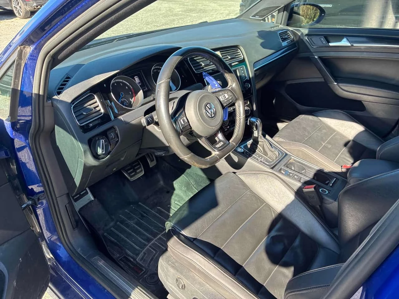 VW Golf * 5dr HB DSG * CARFAX * ����� �� ����������� | Mobile.bg � ����������� 5
