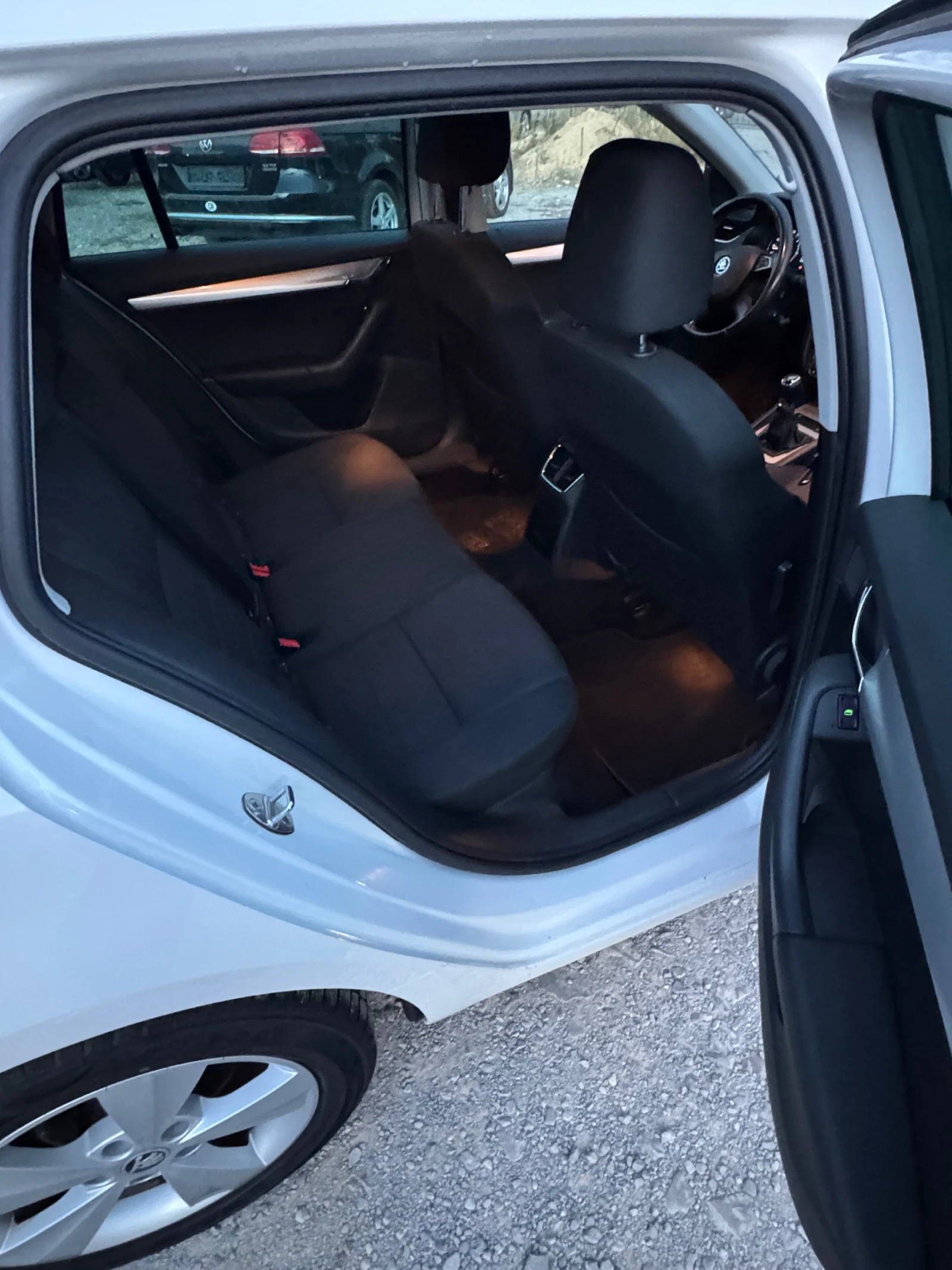 Skoda Octavia, снимка 12 - Автомобили и джипове - 56712630