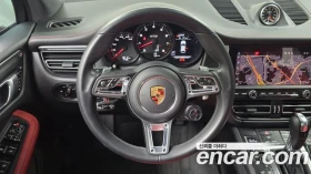 Porsche Macan - 55796 € - 62977770 12