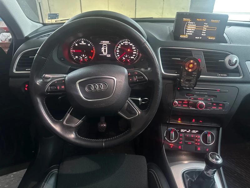 Audi Q3, снимка 9 - Автомобили и джипове - 48415853