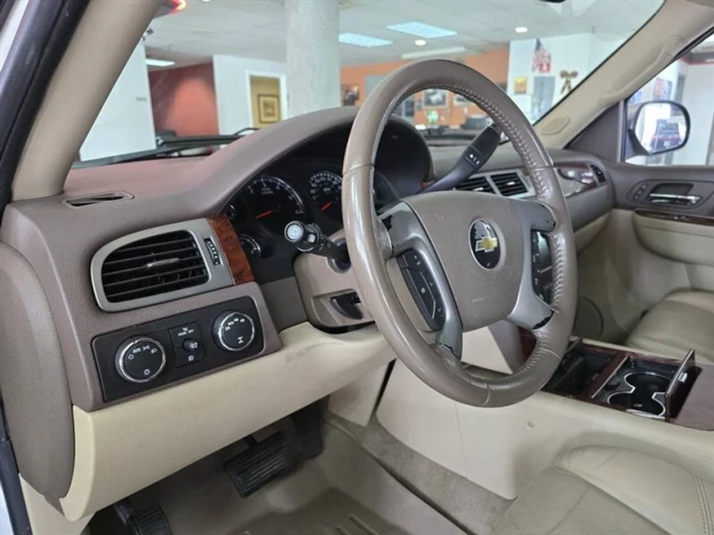 Chevrolet Tahoe 6.0 hybrid, снимка 3 - Автомобили и джипове - 48461709