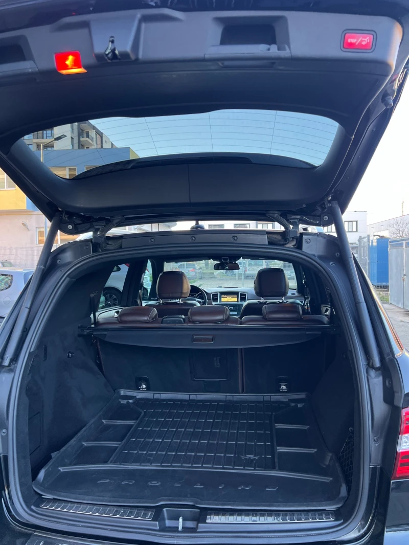 Mercedes-Benz ML 350 CDI AMG DESIGNO PANORAMA HARMAN/KARDON, снимка 17 - Автомобили и джипове - 52528811