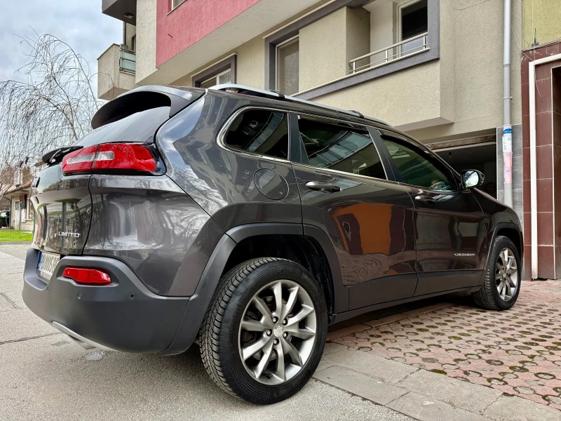 Jeep Cherokee KL, снимка 5 - Автомобили и джипове - 53478235