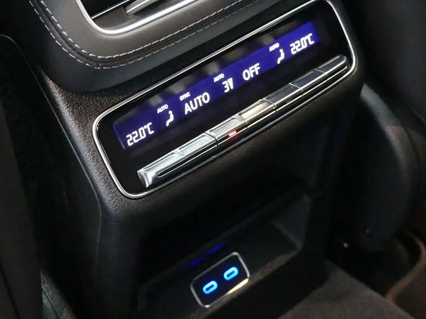 Mercedes-Benz GLE 53 4MATIC AMG Coupé = Premium Plus = Гаранция, снимка 10 - Автомобили и джипове - 55823893