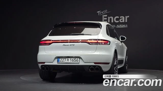 Porsche Macan, снимка 4 - Автомобили и джипове - 56081704