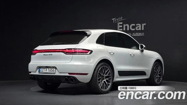 Porsche Macan, снимка 2 - Автомобили и джипове - 56081704