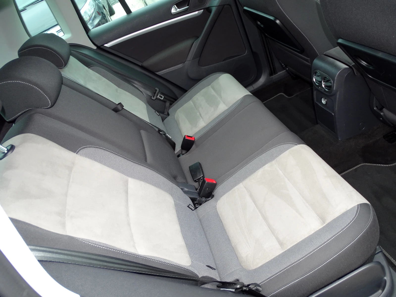 VW Tiguan 2.0TDI_179000 KM_2015�._*  | Mobile.bg � ����������� 12