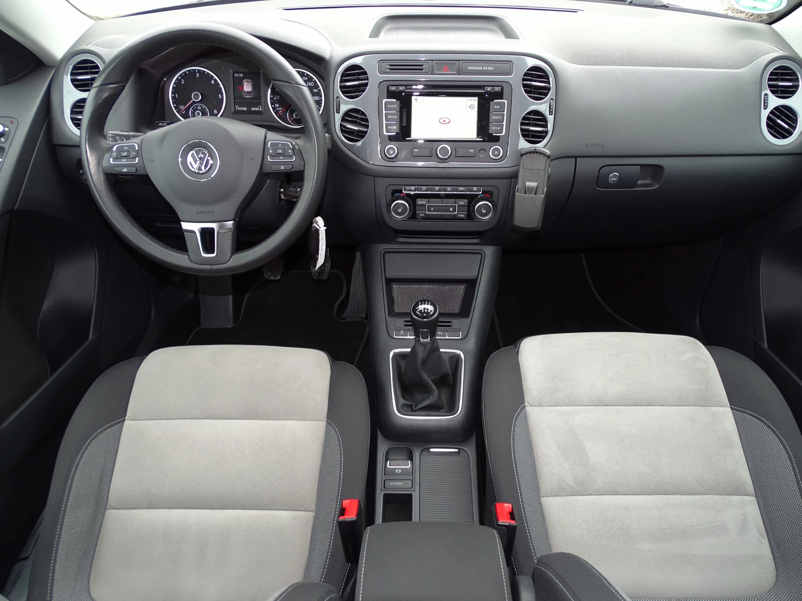 VW Tiguan 2.0TDI_179000 KM_2015�._*  | Mobile.bg � ����������� 14