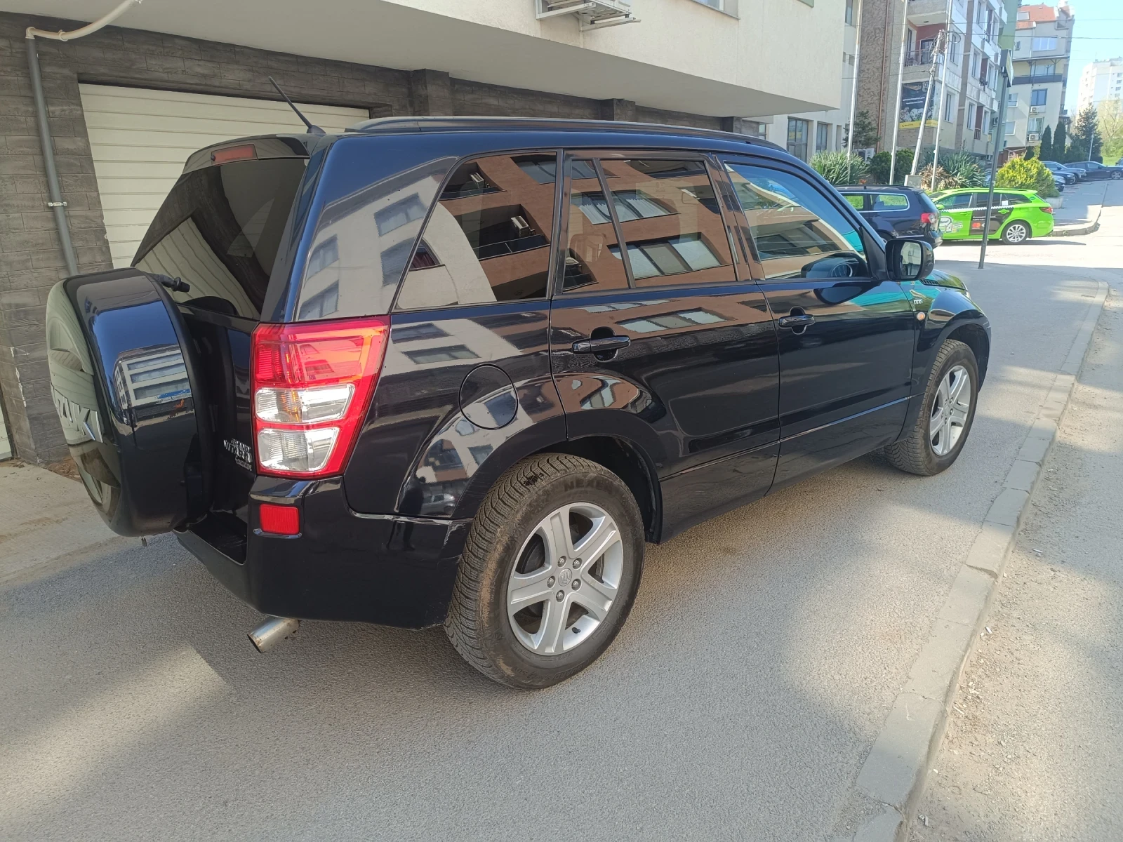 Suzuki Grand vitara 1.9 DDiS, снимка 4 - Автомобили и джипове - 54342114