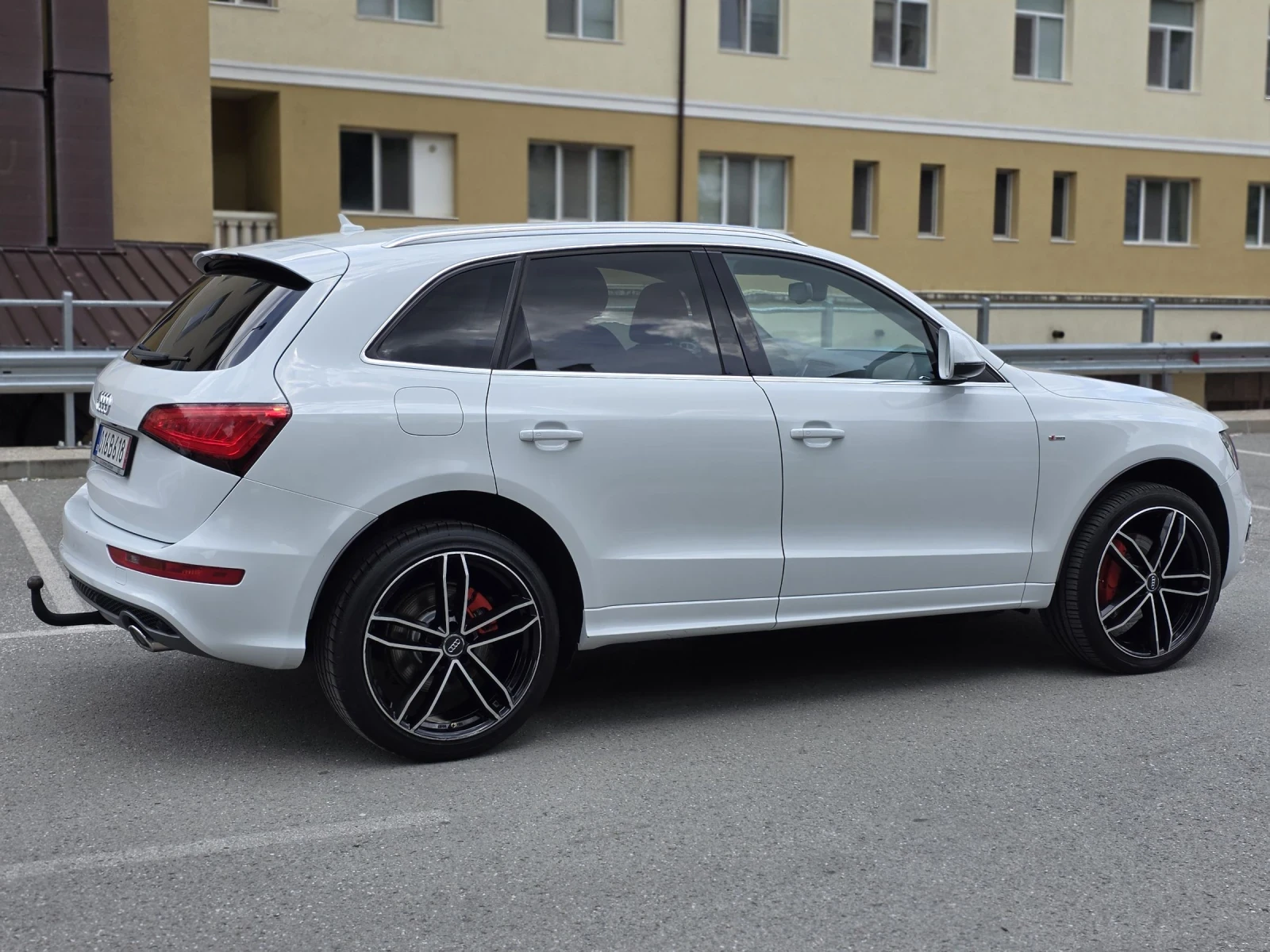 Audi Q5 3.0 TDI S-line Distronik Камера Печка, снимка 3 - Автомобили и джипове - 54571622