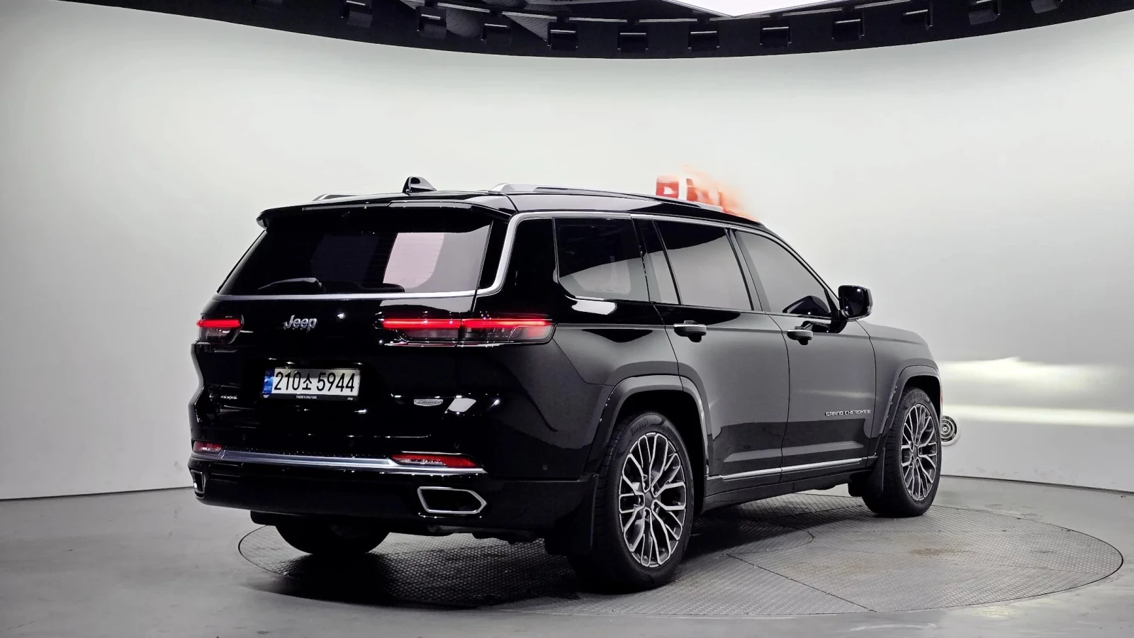Jeep Grand cherokee 3.6L Summit Reserve, снимка 2 - Автомобили и джипове - 54654313