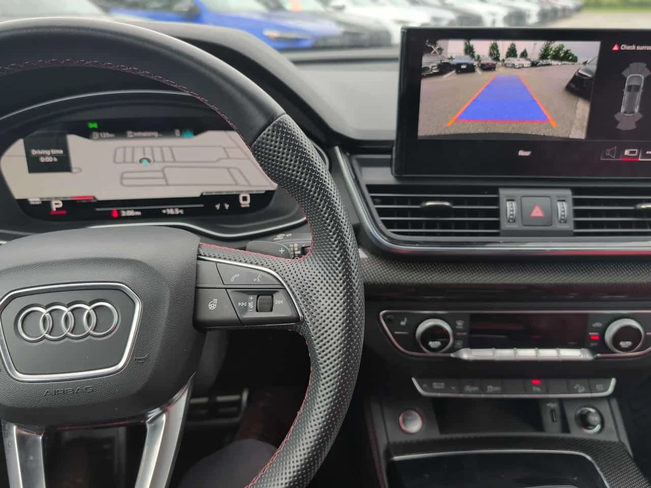 Audi SQ5 * PROGRESSIV * ПАНО * ПОДГРЕВИ * KEYLESS * CARFAX, снимка 9 - Автомобили и джипове - 55074083