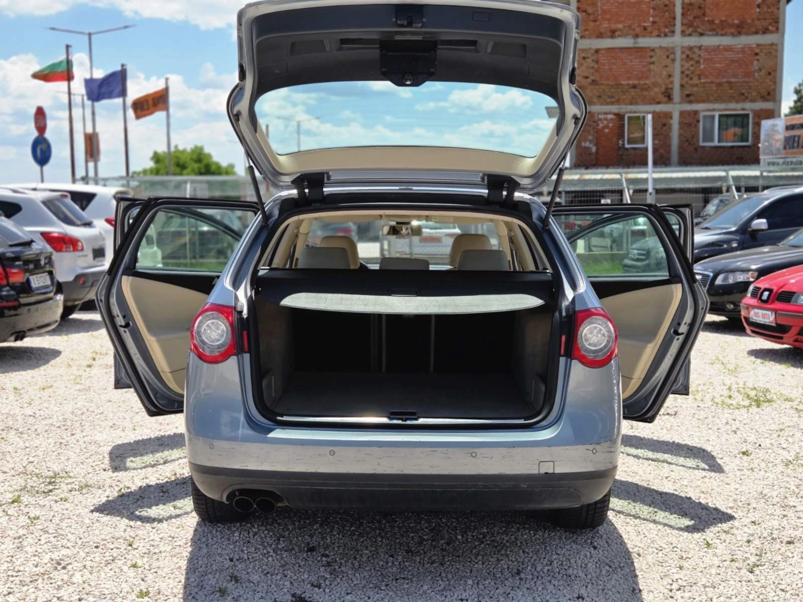 VW Passat 2.0D 140к FUL NAVI Кожа 4x4 , снимка 6 - Автомобили и джипове - 55190624