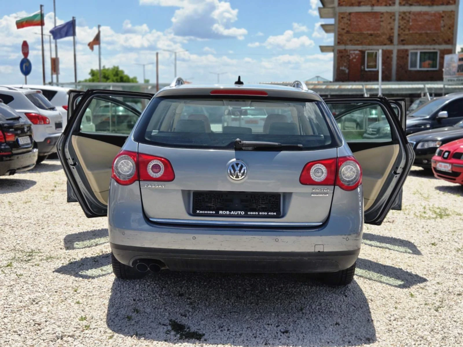 VW Passat 2.0D 140к FUL NAVI Кожа 4x4 , снимка 5 - Автомобили и джипове - 55190624