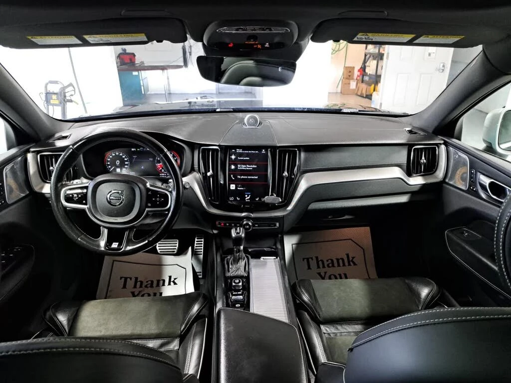 Volvo XC60 T6* R-DESIGN* DISTRONIC* BOWERS* 360* ПАНОРАМА, снимка 10 - Автомобили и джипове - 55283955