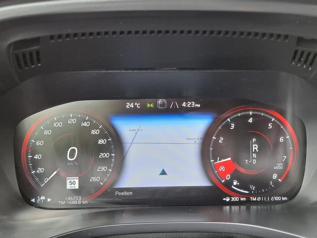 Volvo XC60 T6* R-DESIGN* DISTRONIC* BOWERS* 360* ПАНОРАМА, снимка 11 - Автомобили и джипове - 55283955