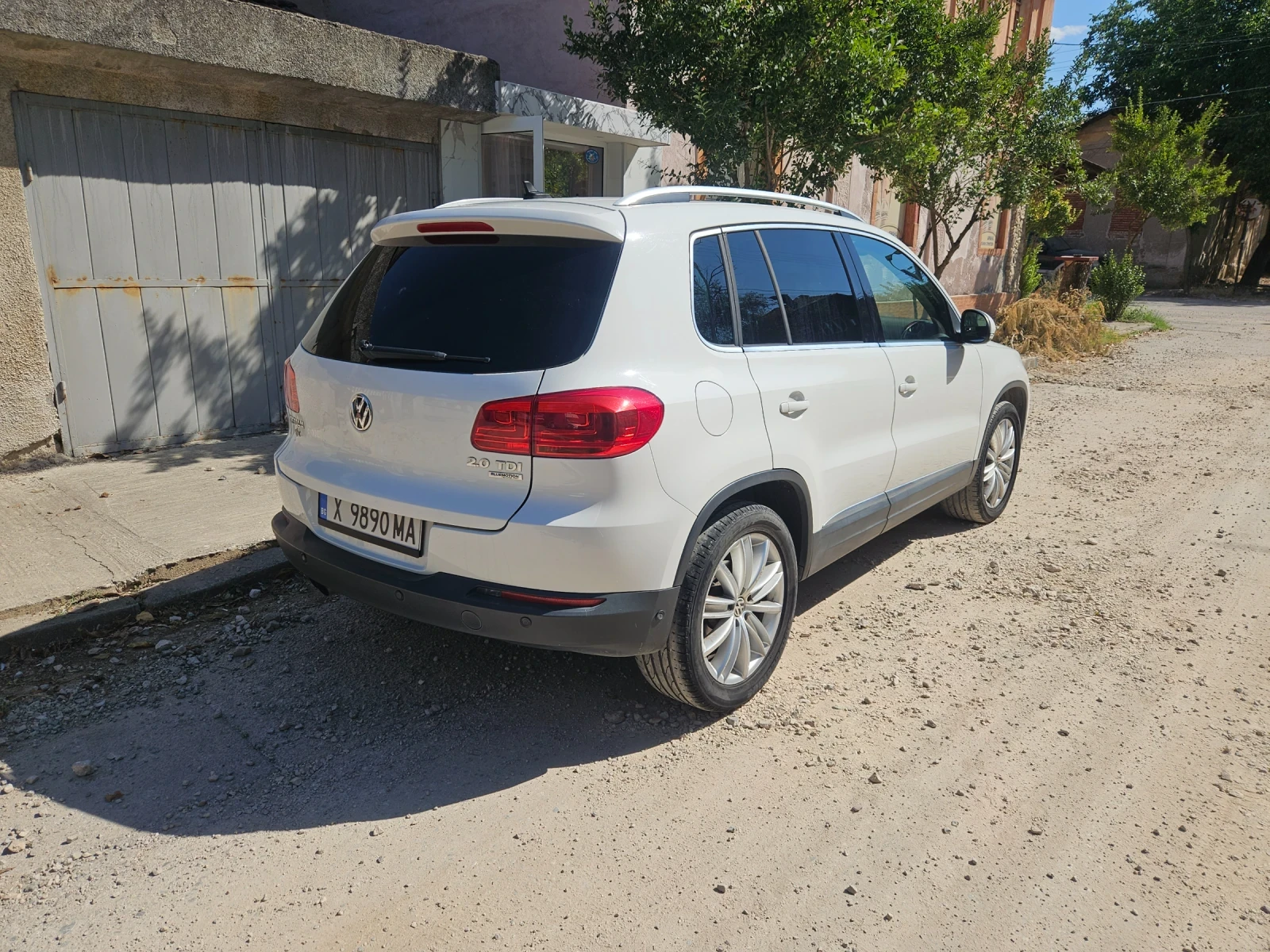 VW Tiguan, снимка 4 - Автомобили и джипове - 55619193