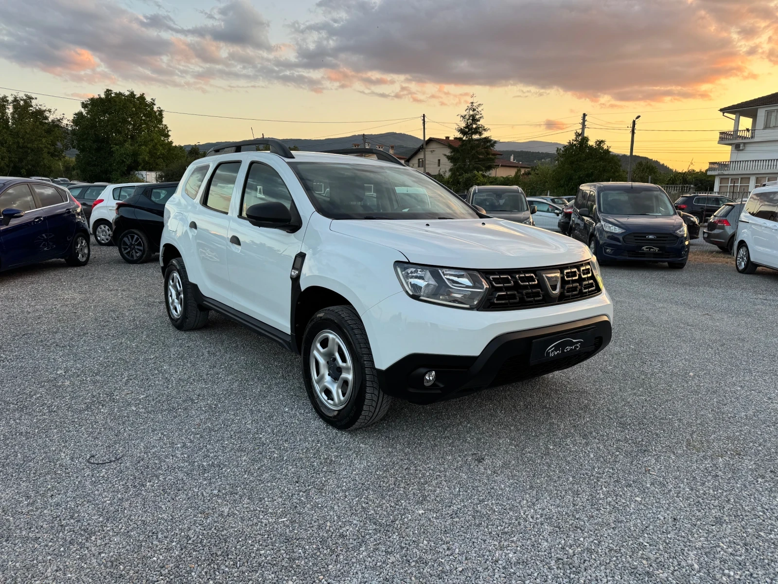 Dacia Duster 1.5DCI Facelift!! Klima !! 6speed!!  EURO 6, снимка 9 - Автомобили и джипове - 55728705