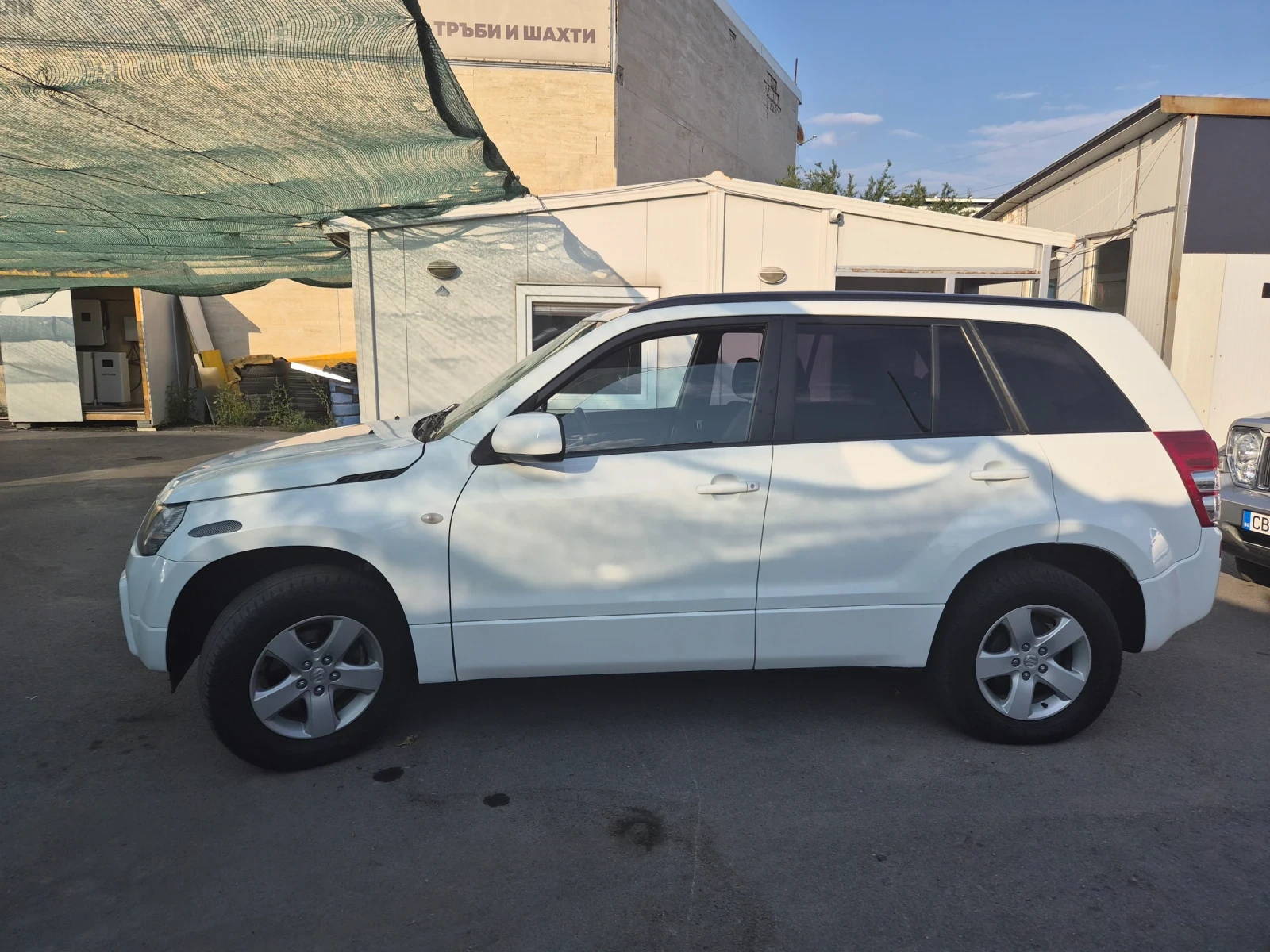 Suzuki Grand vitara, снимка 3 - Автомобили и джипове - 55849524
