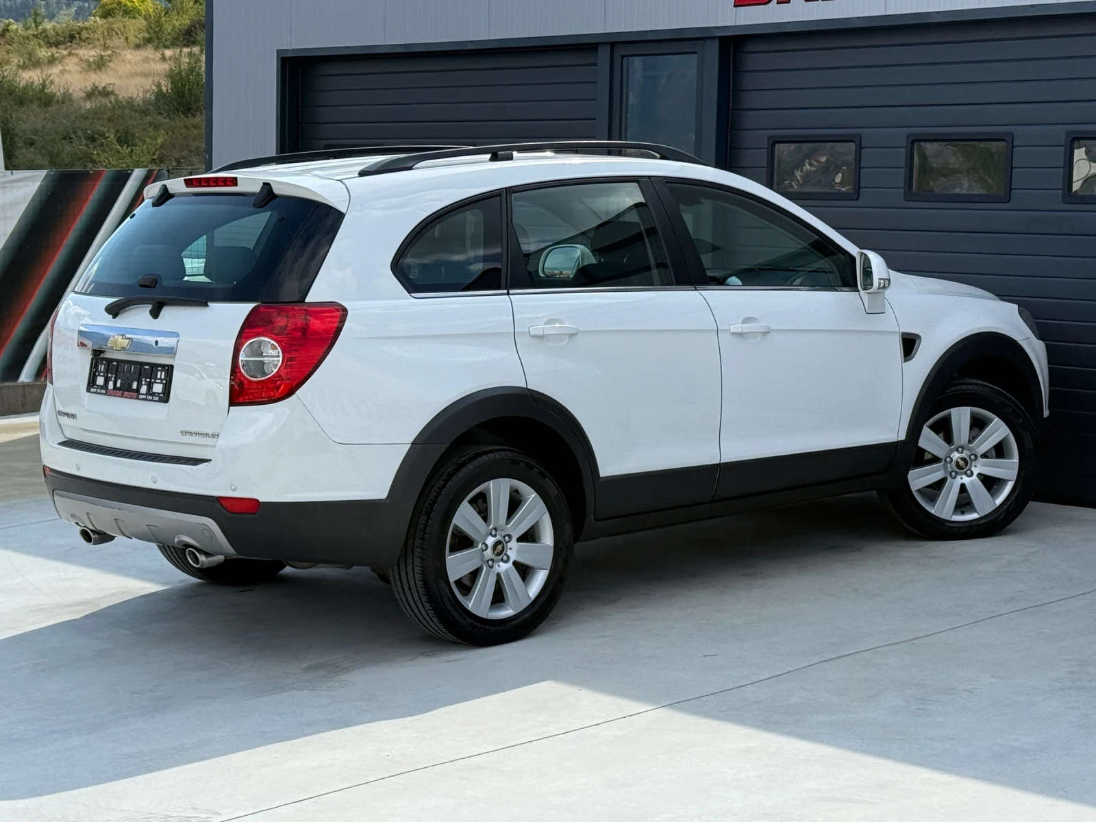 Chevrolet Captiva 2.0VCDi, 4х4! Кожа, Навигация, * 181 000км* Уникат, снимка 6 - Автомобили и джипове - 56137550
