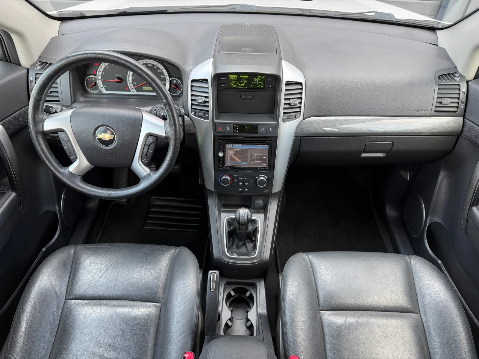 Chevrolet Captiva 2.0VCDi, 4х4! Кожа, Навигация, * 181 000км* Уникат, снимка 9 - Автомобили и джипове - 56137550