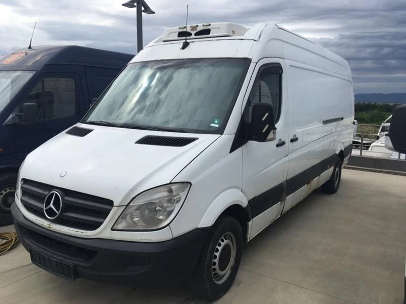 Mercedes-Benz Sprinter 213 CDI Хладилен, снимка 2 - Бусове и автобуси - 29549339