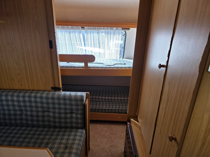 Каравана ABI TEC 420 WC, снимка 10 - Каравани и кемпери - 52630462