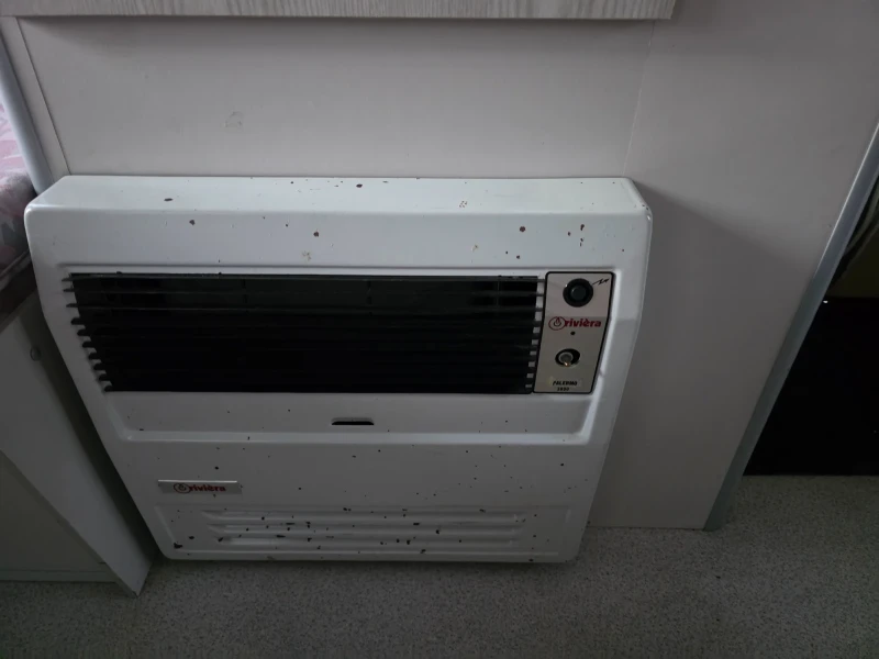 Каравана ABI KIP 380, снимка 9 - Каравани и кемпери - 52630462