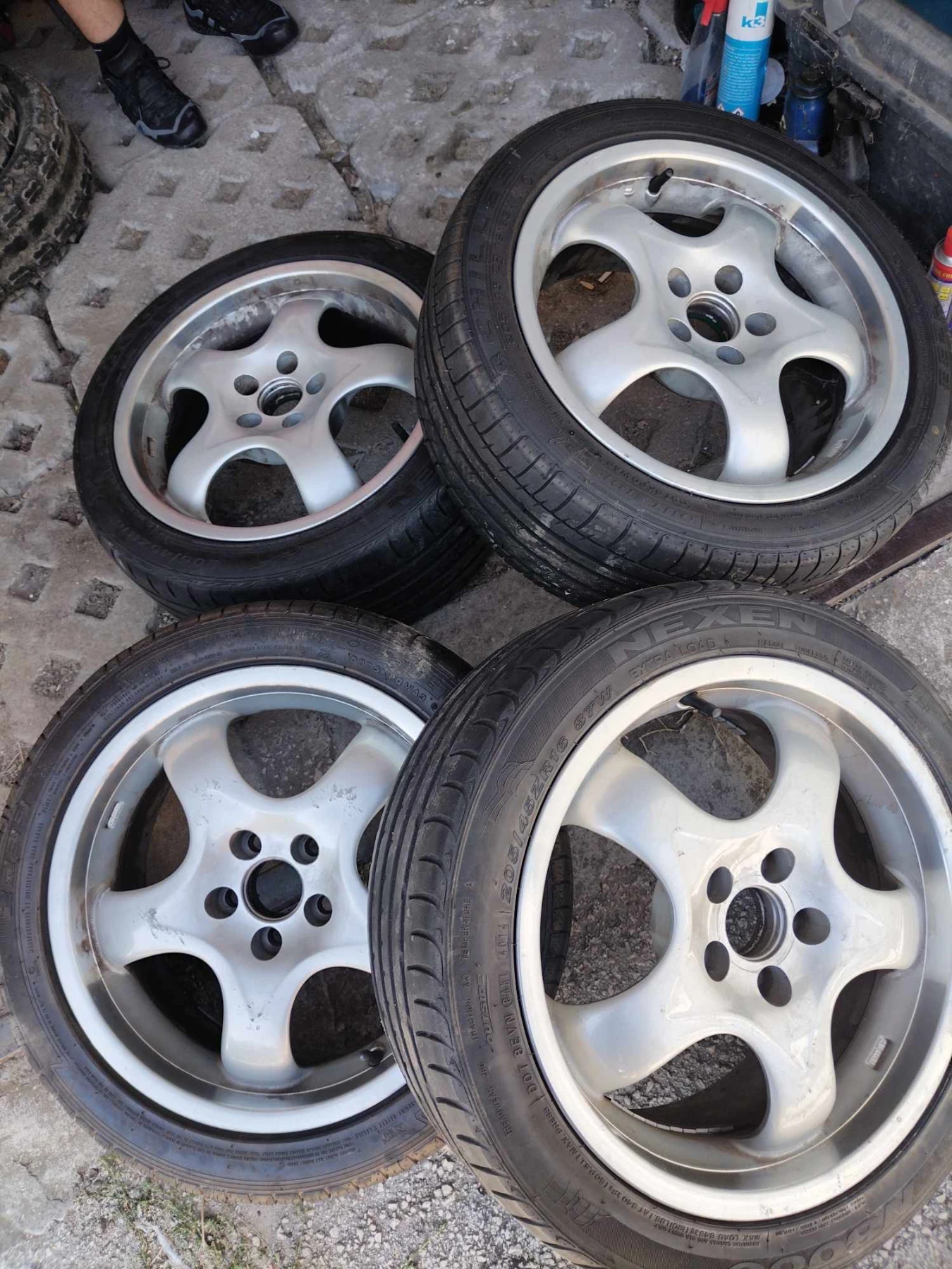 ���� � ������ 205/45R16 | Mobile.bg � ����������� 1