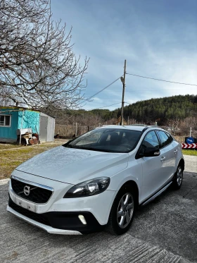 Volvo V40 Cross Country 1.6D 115кс , 2013 година , Италия !, снимка 2