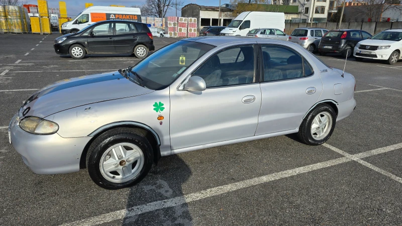 Hyundai Lantra 1.6 + газ, снимка 8 - Автомобили и джипове - 46744841