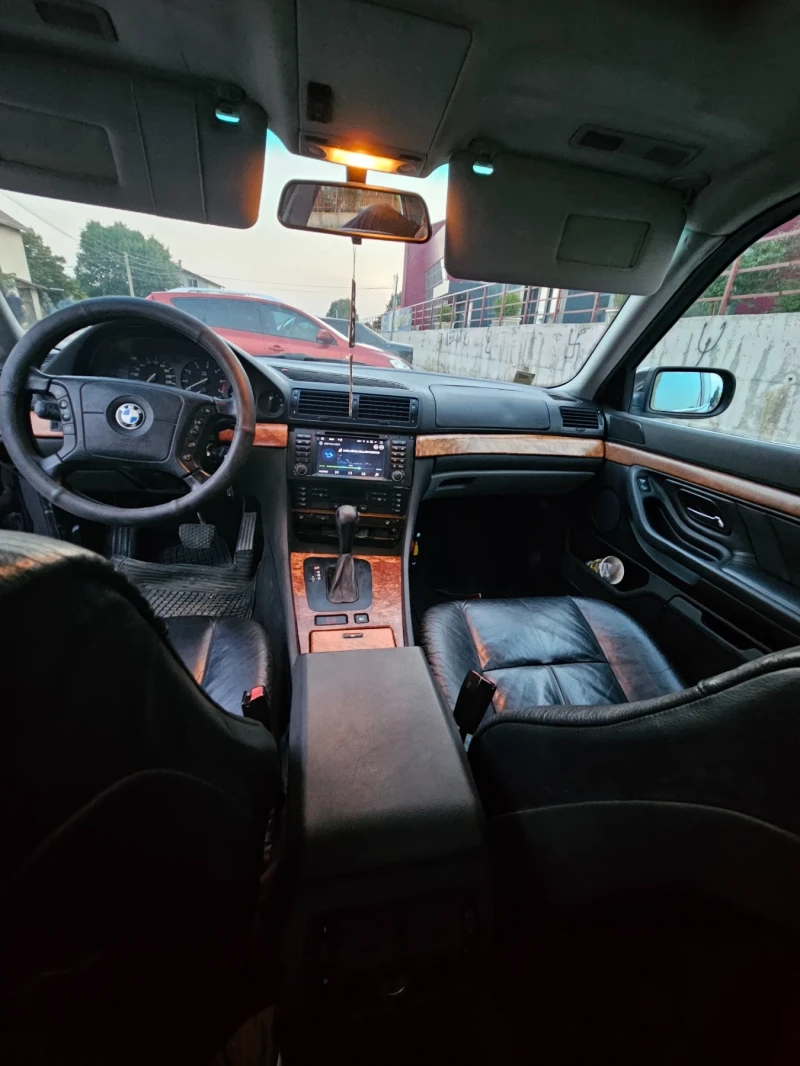 BMW 728 2.8 183кс иа газ-бензин, снимка 10 - Автомобили и джипове - 46983056