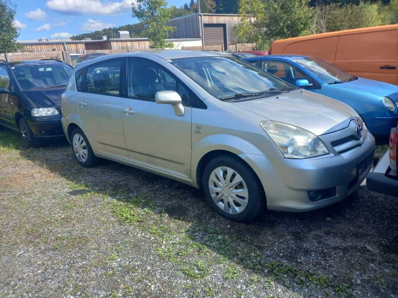 Toyota Corolla verso, снимка 3 - Автомобили и джипове - 47258461