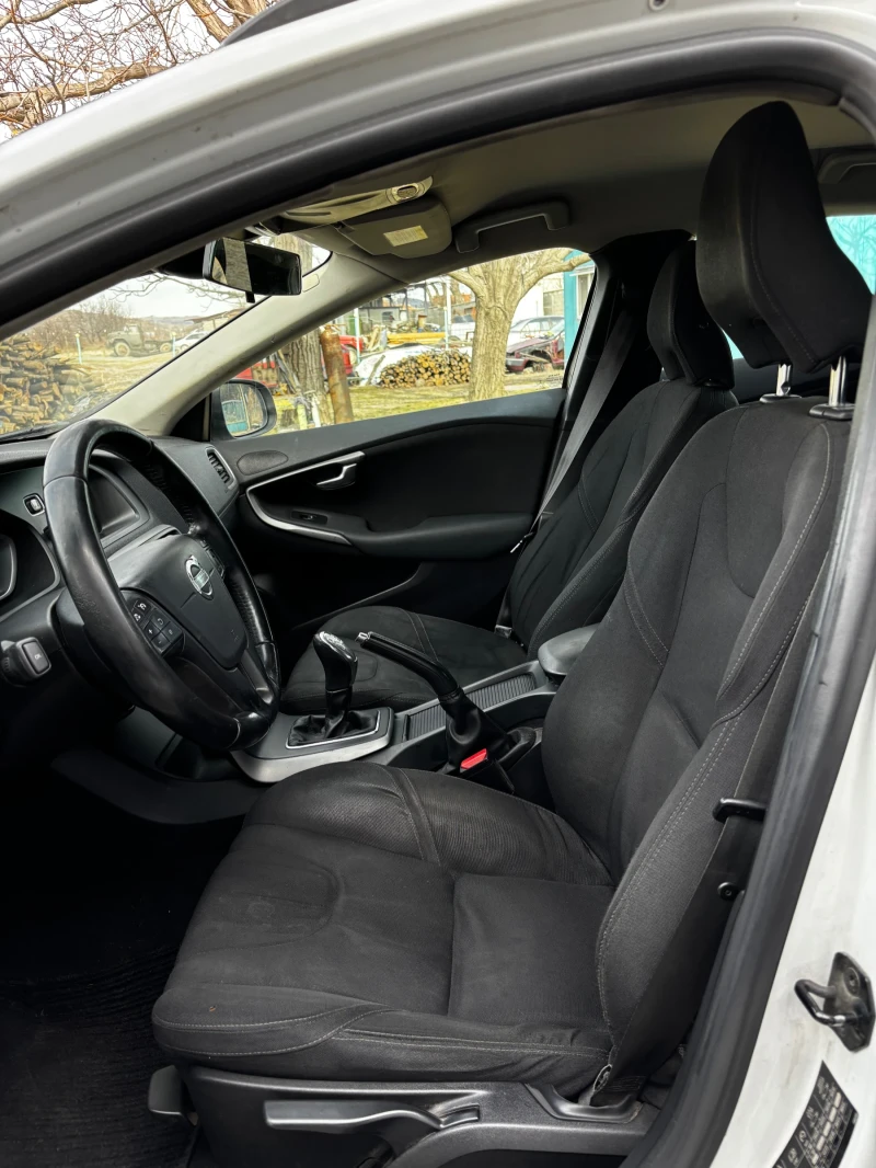 Volvo V40 Cross Country 1.6D 115кс , 2013 година , Италия !, снимка 8 - Автомобили и джипове - 49324490